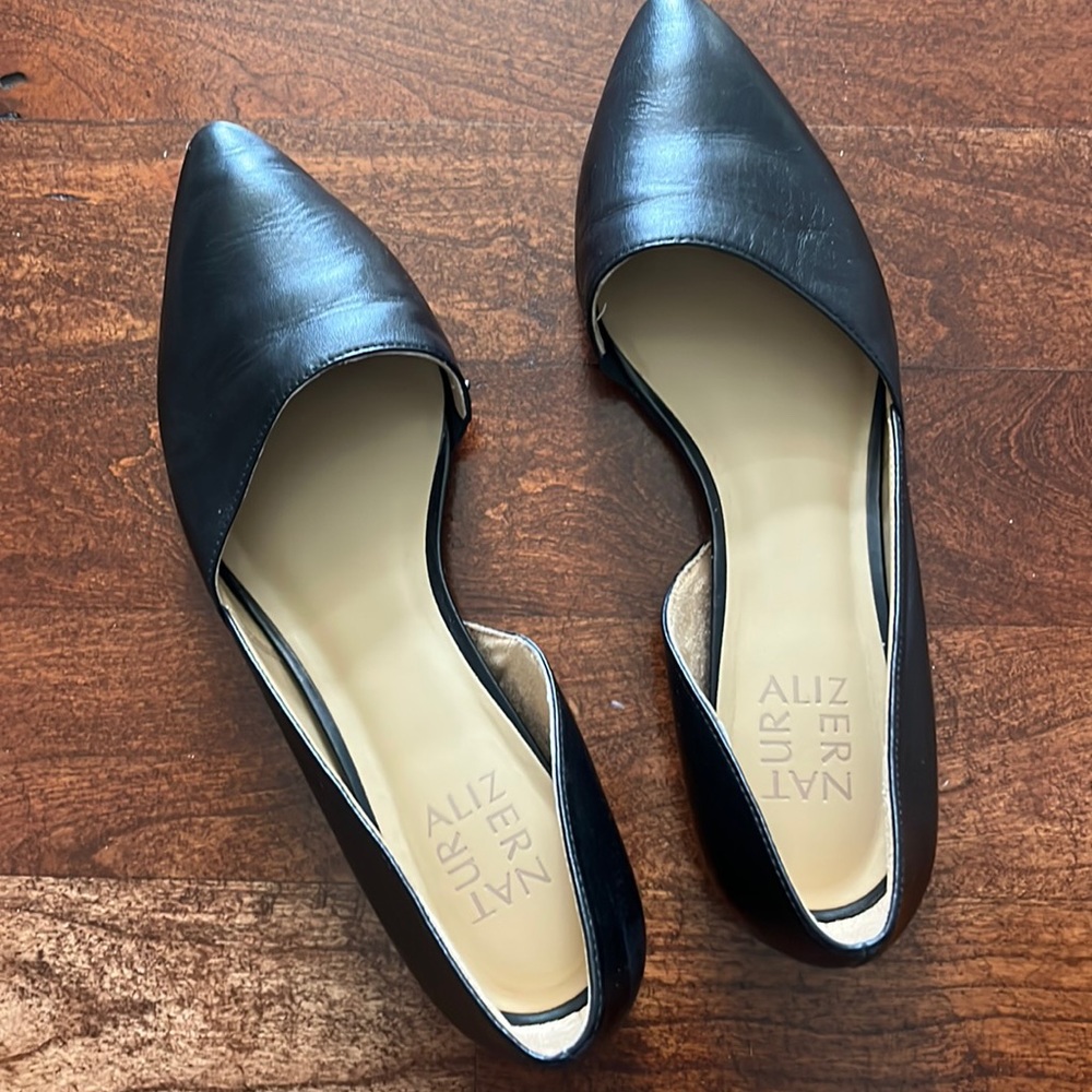 Naturalizer women’s flat size 8.5